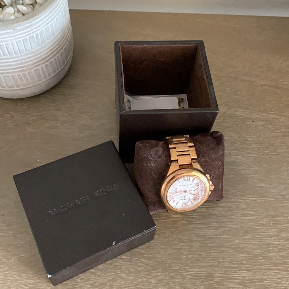 Michael Kors Watch - Picture 3 of 4
